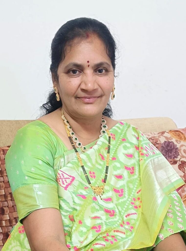 Correspondent 761x1024